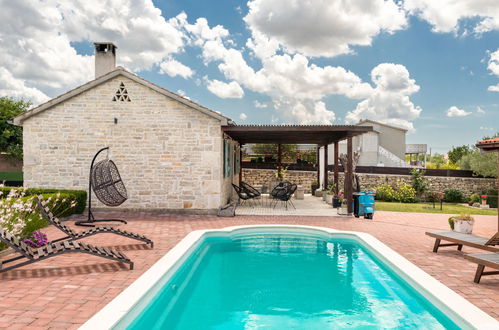 Photo 44 - Maison de 4 chambres à Zemunik Donji avec piscine privée et jardin