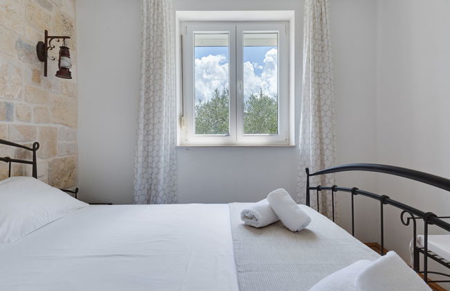 Casa de 5 quartos em Zemunik Donji com piscina privada e jardim - Foto 12