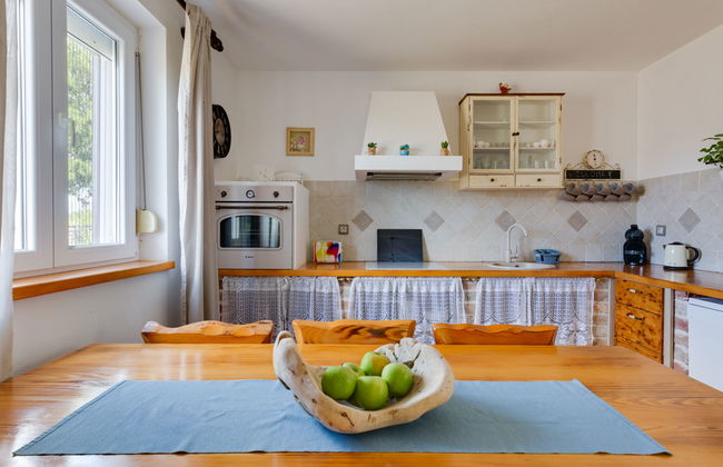 Casa de 5 quartos em Zemunik Donji com piscina privada e jardim - Foto 5