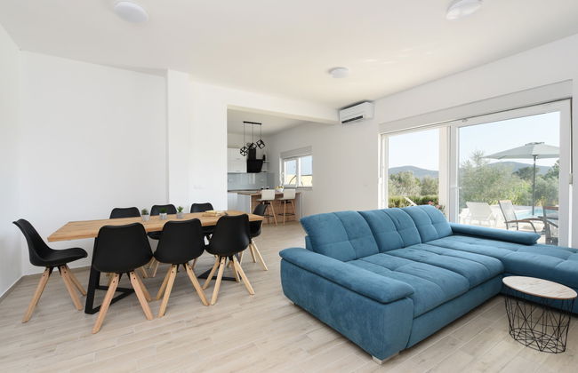 Casa de 4 quartos em Galovac com piscina privada e jardim - Foto 7