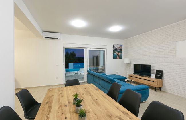 Casa de 4 quartos em Galovac com piscina privada e jardim - Foto 22