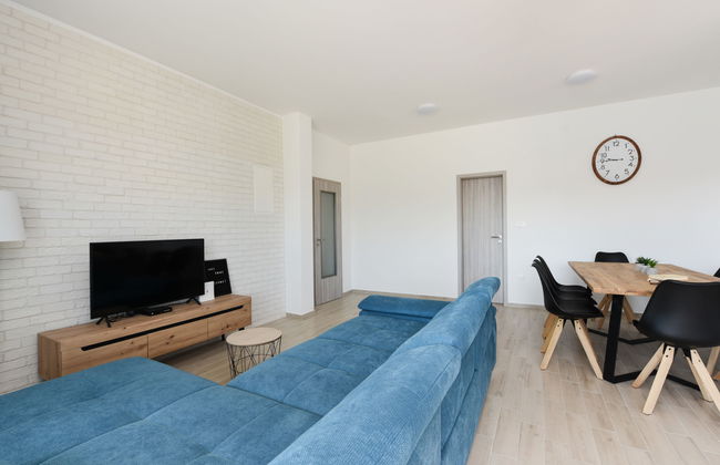 Casa de 4 quartos em Galovac com piscina privada e jardim - Foto 23