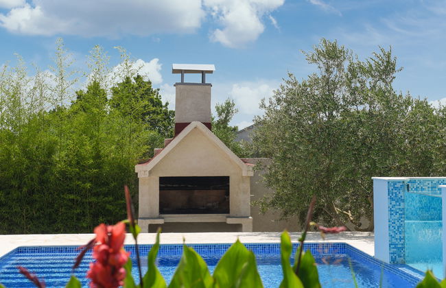 Casa de 4 quartos em Galovac com piscina privada e jardim - Foto 26