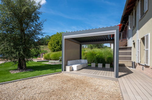 Photo 22 - Maison de 1 chambre à Asti avec piscine privée et terrasse