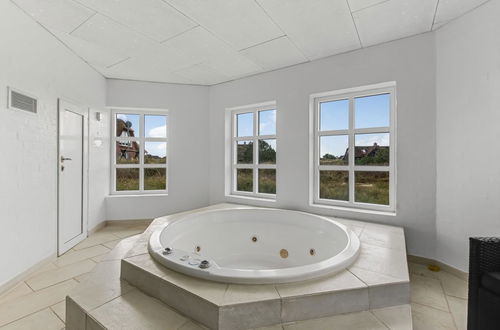 Photo 6 - Maison de 5 chambres à Blåvand avec piscine privée et terrasse