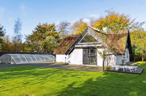 Foto 5 - Casa de 2 quartos em Gilleleje com piscina privada e terraço