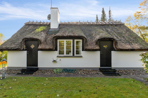 Photo 2 - Maison de 2 chambres à Gilleleje avec piscine privée et terrasse