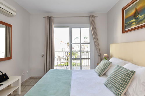 Foto 12 - Appartamento con 2 camere da letto a Spagna con piscina e vista mare