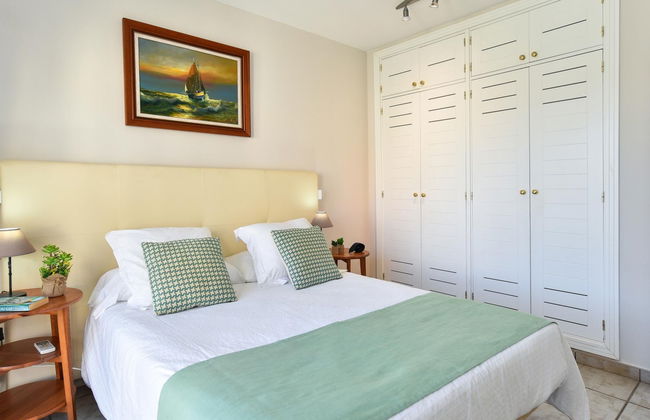 2 bedroom Apartment in San Bartolomé de Tirajana with swimming pool and garden - Photo 11