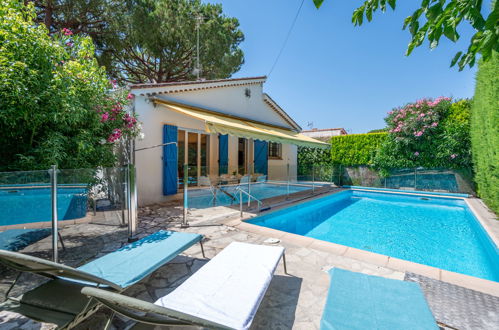 Foto 1 - Casa de 3 quartos em Mandelieu-la-Napoule com piscina privada e vistas do mar