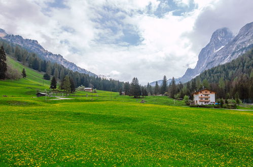 Foto 5 - Haus mit 3 Schlafzimmern in Canazei mit terrasse und blick auf die berge