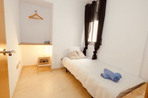 Foto 17 - Appartamento con 3 camere da letto a La Ràpita con vista mare