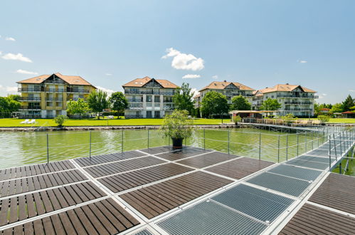 Photo 23 - Appartement de 2 chambres à Balatonőszöd avec vues sur la montagne