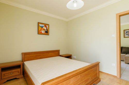 Foto 9 - Apartamento de 2 quartos em Balatonőszöd com jardim e vista para a montanha