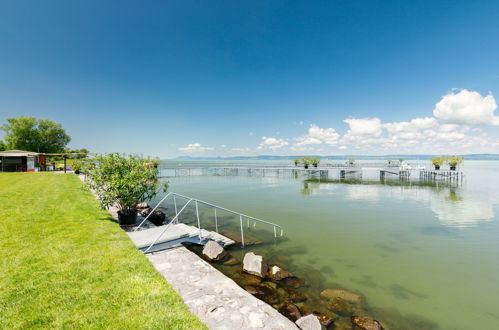 Foto 33 - Appartamento con 2 camere da letto a Balatonőszöd con giardino e terrazza