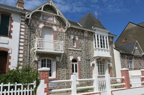 Photo 14 - Apartment in Le Pouliguen with garden and sea view