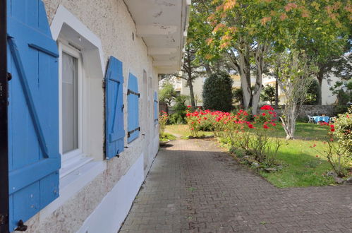 Photo 12 - Apartment in Le Pouliguen with garden and sea view