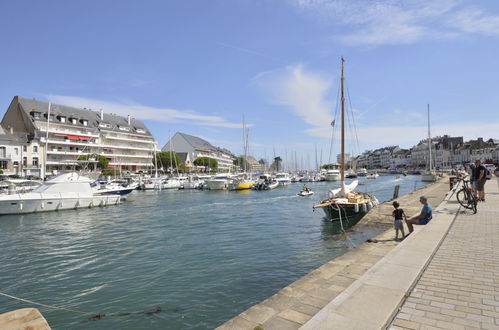 Photo 19 - Apartment in Le Pouliguen with garden and sea view