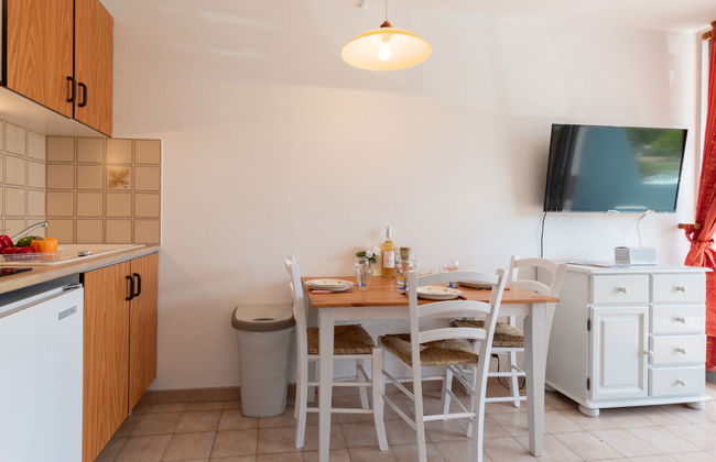1 bedroom Apartment in Le Grau-du-Roi with swimming pool and terrace - Photo 11