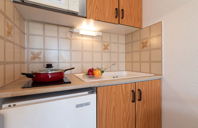 1 bedroom Apartment in Le Grau-du-Roi with swimming pool and terrace - Photo 14