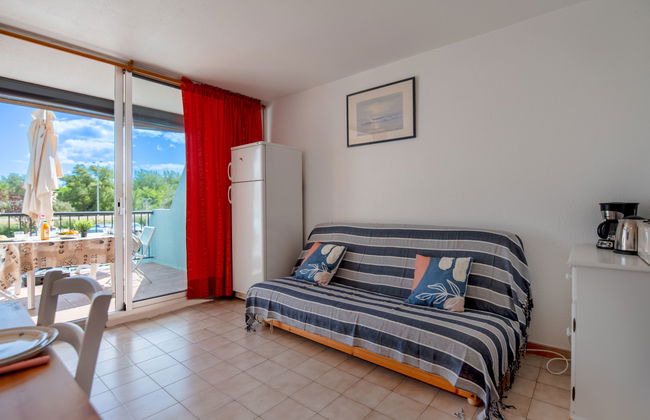 1 bedroom Apartment in Le Grau-du-Roi with swimming pool and terrace - Photo 8