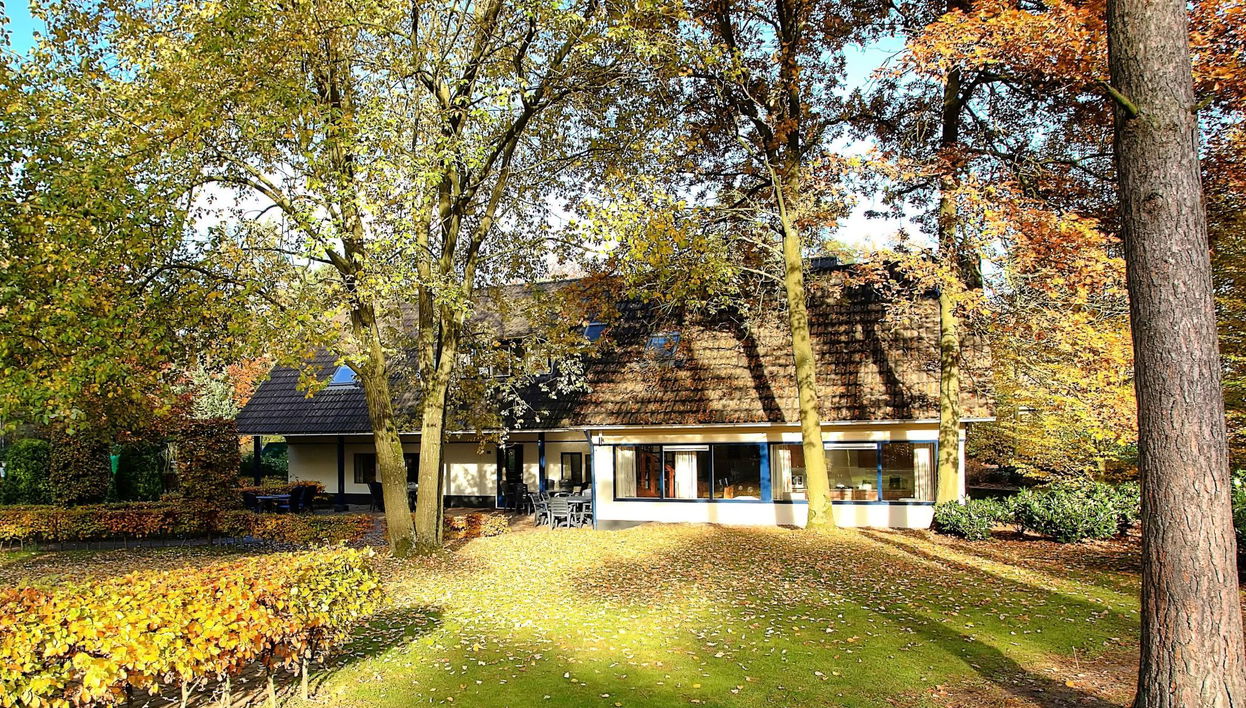 Casa de 7 quartos em Beekbergen com piscina e jardim - Foto 1