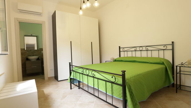 Apartment mit 2 Schlafzimmern in Vernole mit garten - Foto 3