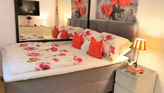 Apartamento de 2 quartos em Tribunj com piscina e jardim - Foto 5