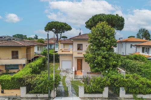 Foto 19 - Haus mit 2 Schlafzimmern in Pietrasanta mit garten und blick aufs meer