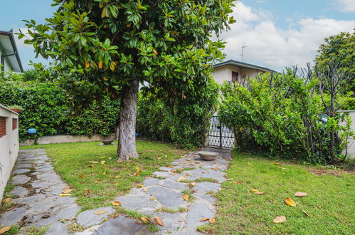 Photo 28 - Maison de 2 chambres à Pietrasanta avec jardin et vues à la mer