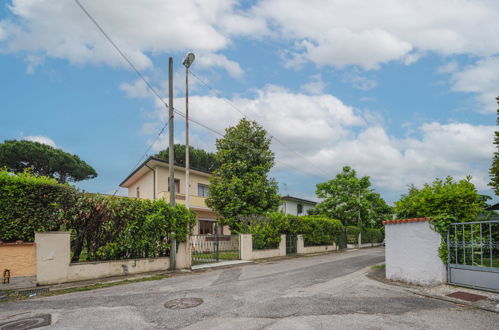 Photo 38 - 2 bedroom House in Pietrasanta with garden