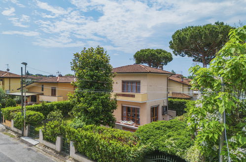 Photo 20 - Maison de 2 chambres à Pietrasanta avec jardin et vues à la mer