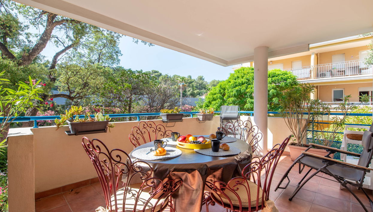 Apartamento de 2 quartos em Cavalaire-sur-Mer com terraço - Foto 1