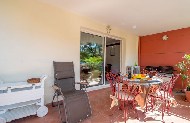 Apartamento de 2 quartos em Cavalaire-sur-Mer com terraço - Foto 15