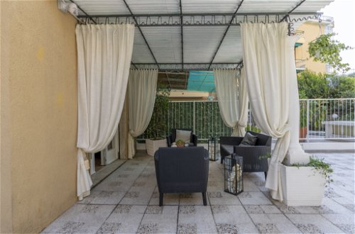 Foto 31 - Apartamento de 1 quarto em Sanremo com jardim e vistas do mar