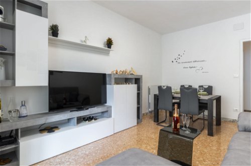 Foto 10 - Apartment mit 1 Schlafzimmer in Sanremo mit garten und blick aufs meer