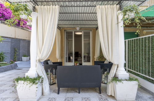 Foto 5 - Apartamento de 1 habitación en Sanremo con jardín y vistas al mar
