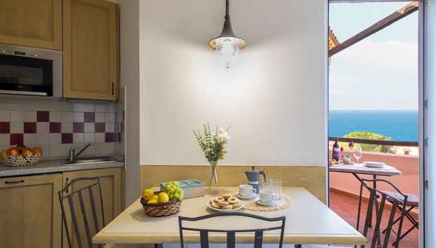 Apartment mit 2 Schlafzimmern in Trinità d'Agultu e Vignola mit schwimmbad und garten - Foto 2