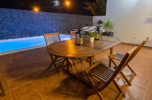 Photo 3 - 3 bedroom House in Yaiza with private pool and sea view