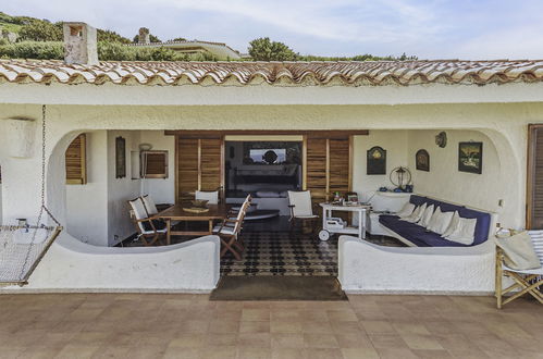 Photo 4 - Maison de 4 chambres à Aglientu avec terrasse et vues à la mer