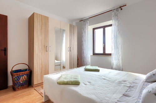 Foto 21 - Appartamento con 2 camere da letto a Labin con terrazza e vista mare