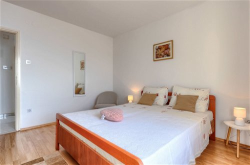Foto 25 - Appartamento con 2 camere da letto a Labin con terrazza e vista mare