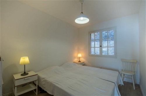 Foto 15 - Appartamento con 2 camere da letto a Cavalaire-sur-Mer con vista mare