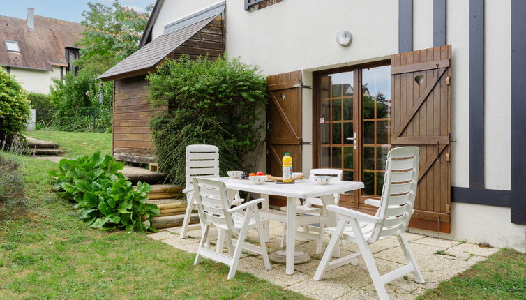 Photo 1 - Maison de 2 chambres à Houlgate avec jardin et terrasse