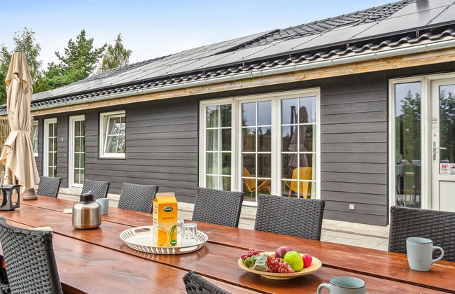 5 bedroom House in Væggerløse with private pool and terrace - Photo 44