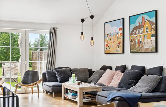 5 bedroom House in Væggerløse with private pool and terrace - Photo 37