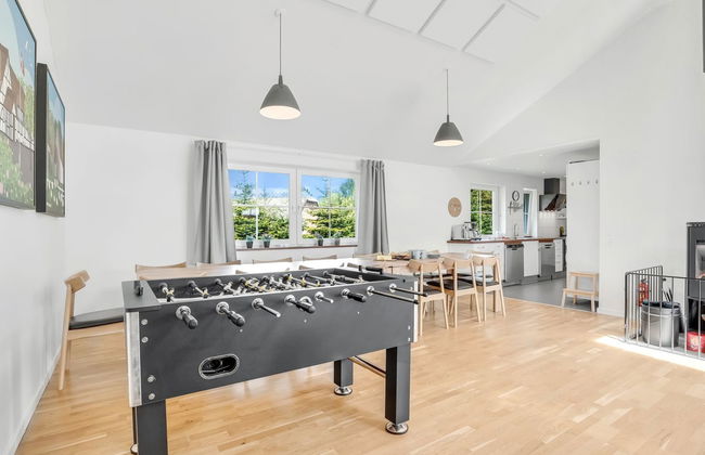 5 bedroom House in Væggerløse with private pool and terrace - Photo 38