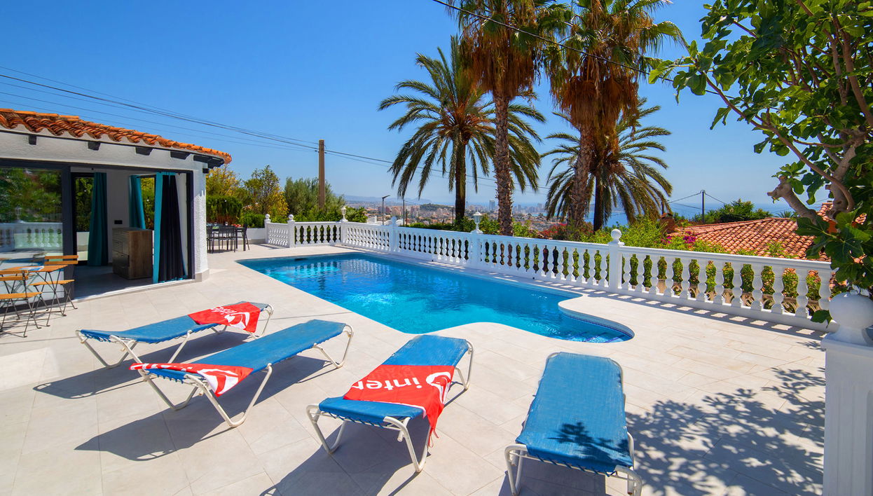 Maison de 5 chambres à Calp avec piscine privée et jardin - Photo 1