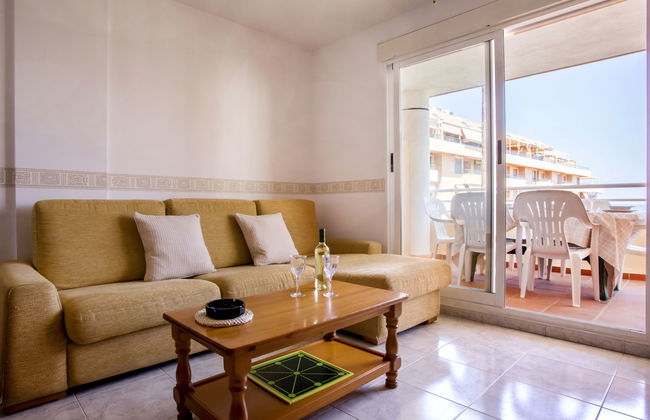 3 bedroom Apartment in Dénia with swimming pool and garden - Photo 8
