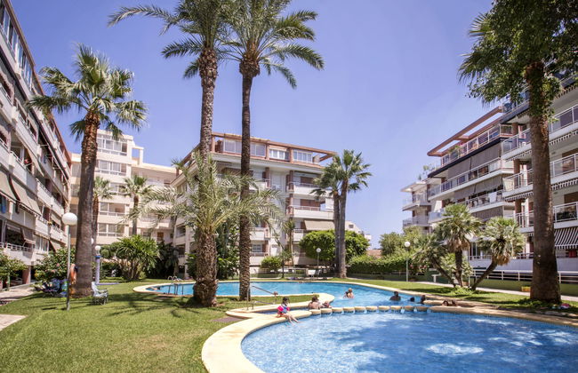 3 bedroom Apartment in Dénia with swimming pool and garden - Photo 2